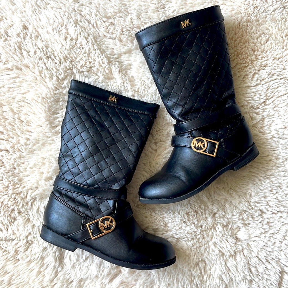 Almost New!!! Michael Kors boots for girls! Size 10. In perfect condition
